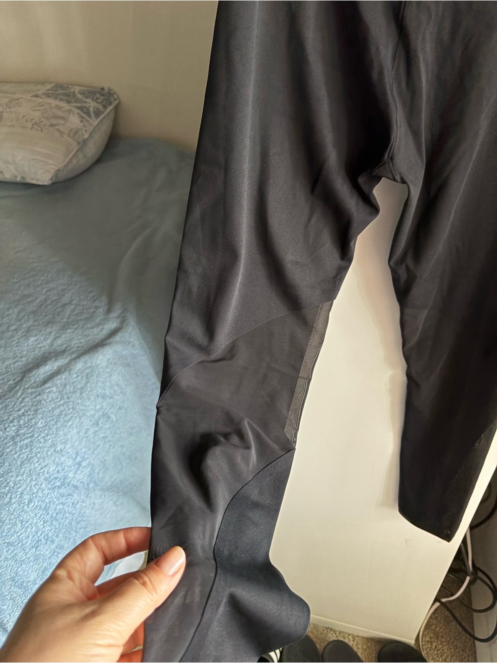 Victoria's Secret Black High-Waist Leggings - Picture 6 of 7